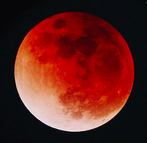  Chandra Grahan 2025: A Celestial Shadow Dance of the Moon